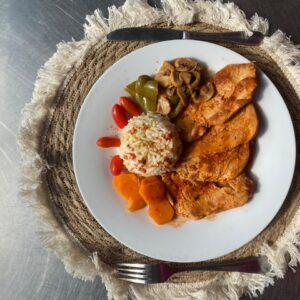 Chicken Breast with Vegetables and Rice <br> 720 Kcal