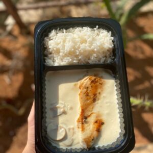 Chicken with Mushroom Sauce and Rice <br> 750 Kcal