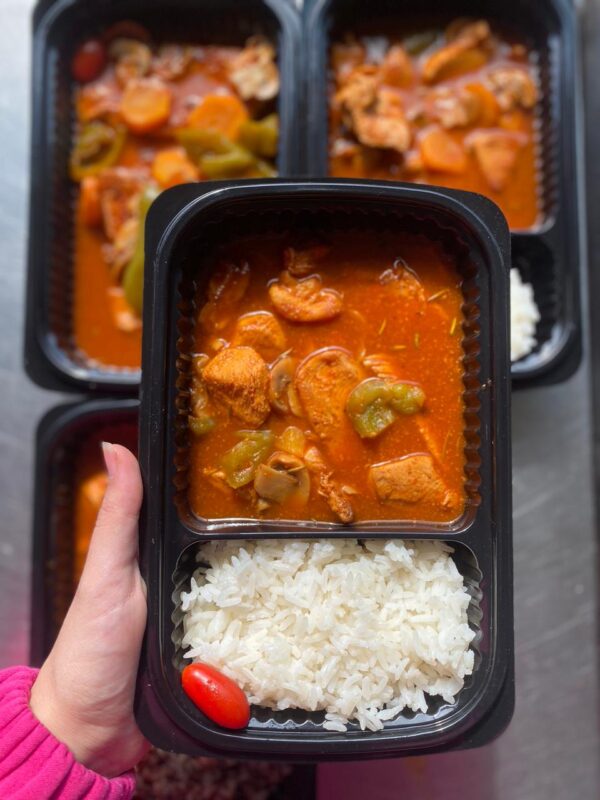 Chicken with Vegetables and Rice <br> 720 Kcal
