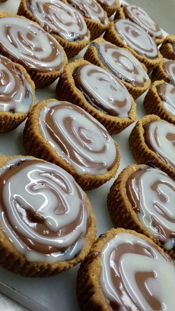 Chocolate Swirl Tarts <br> 140 Kcal